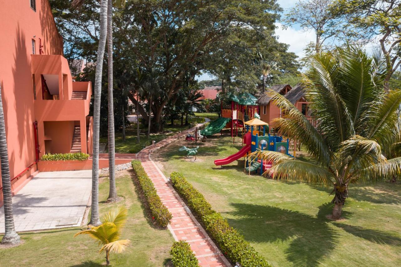 Oro Verde Machala Bagian luar foto